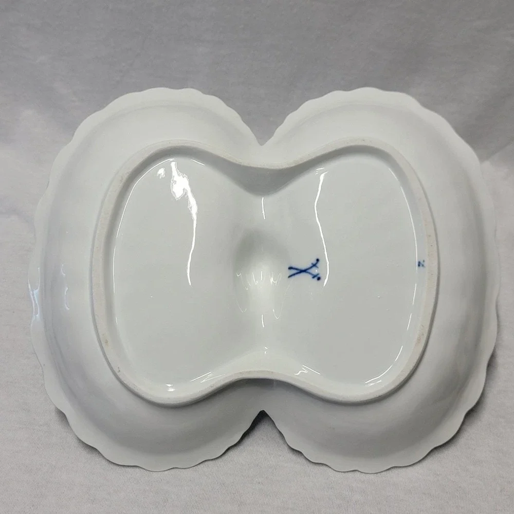 Vtg Meissen Porcelain Blue Onion Pattern Handled 2 Part Divided Dish 1815/1923